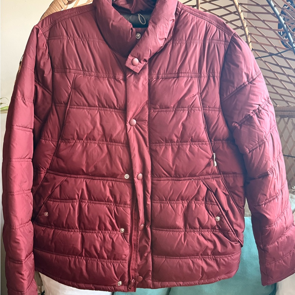 GAP Women's Burgundy Puffer Jacket